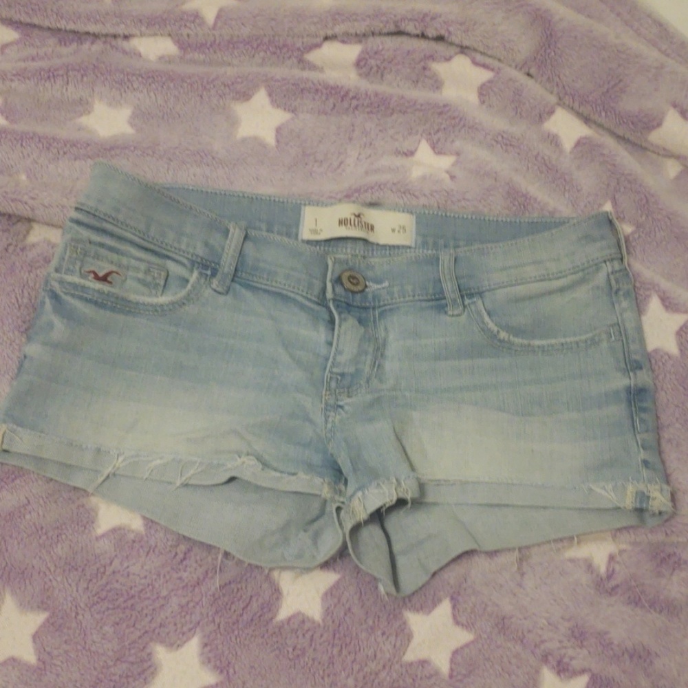 EUC Hollister shorts. size 1
